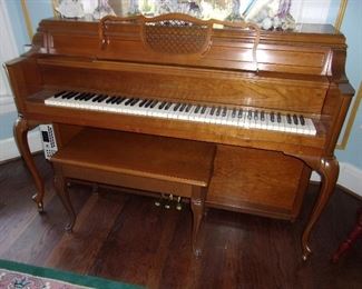Console Piano, French Provincial style Mahogany Case