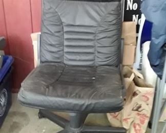 Desk chair