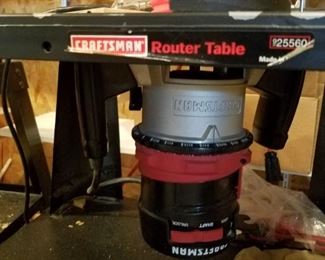 Craftsman router table model 925560, with Craftsman router attached