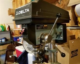 Delta drill press, with stand. Model 11-990, 1/3 HP, 1720 RPM, year 1991