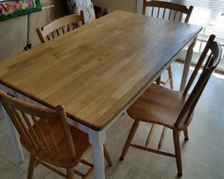 pine dining table (top needs refinishing) w/ 4 chairs 