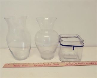 D-G-46 - Vases and a canister without lid - $5