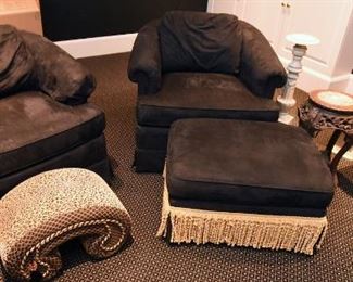 Pair Black Jessica Charles Microsuede Swivel Club Chairs  $475 for the pair, or $250 each
Good condition. Each chair is 34" wide, 34" deep, 28" high.
Matching Ottoman $85 26" long x 20" wide x 15" tall