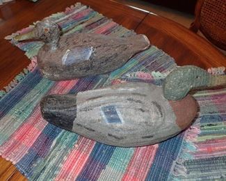 ANTIQUE DECOY RED CST