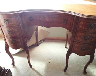 CURVED BOW FROM VICTORIAN DESK