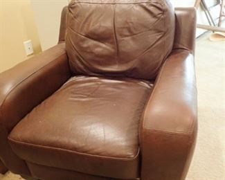 LEATHER CHAIR