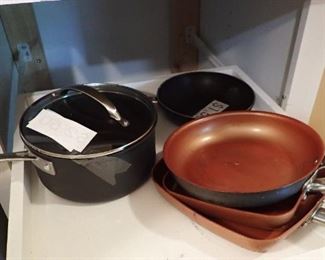 FRY PANS / KETTLES