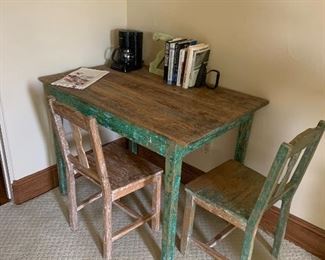 Antique wood kitchen table