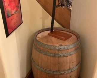 Wine barrel 