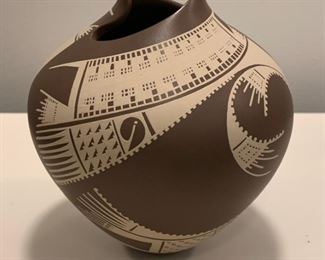 Alternate view - Ivonne Oilvas Small Vase signed - $50 - 4"