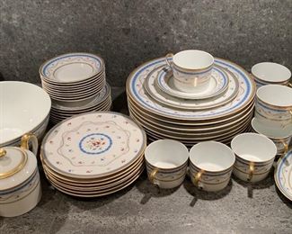 Faberge Luxembourg 8 Place settings - $1500