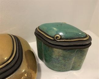 Alternate view - 3 Signed Art Pottery Boxes - one chipped - $100 - Largest is 10" x 8"