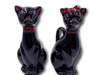 Vintage pair of cat pitchers. Bidding ends at 3 p.m. on 7-20-2020. Register at https://auctions.mlestatesales.com. Don't forget to check out our other auctions too!