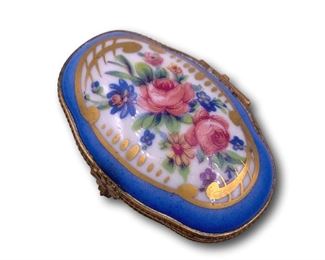 Limoges box. Bidding ends at 3 p.m. on 7-20-2020. Register at https://auctions.mlestatesales.com. Don't forget to check out our other auctions too!