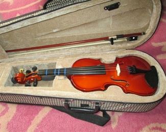 4/4 Full Size (23”) Acoustic Violin with Case and 2 Bows / Rosin and KUN SOLO shoulder rest