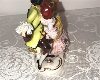 118D, Gorgeous seated Dresden couple, no damage seen, $32