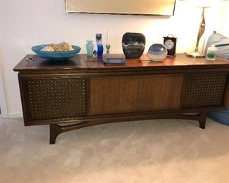 Mid Century Modern stereo/turntable cabinet 