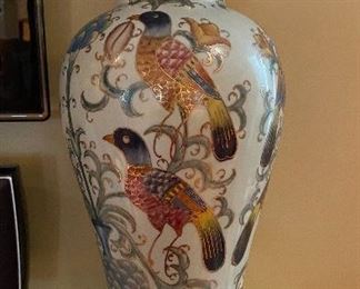 Asian vase w/lid #1 39 ea