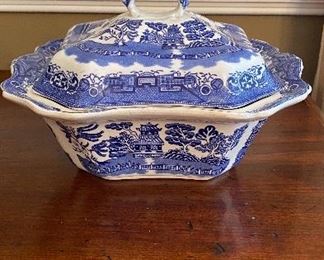 Blue transfer ware covered vegetable dish