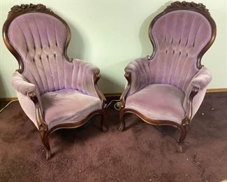 BA702 Vintage Settee Chairs