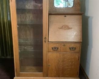 BA704 Vintage side by side cabinet
