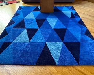 20% off of $495 Super thick wool area rug 5'6" x 7'9"