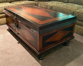 Baker "Milling Road" large storage chest/coffee table