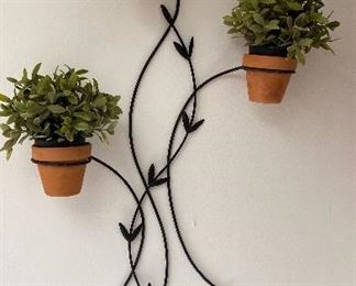 20% off of $24 Wall plant holder