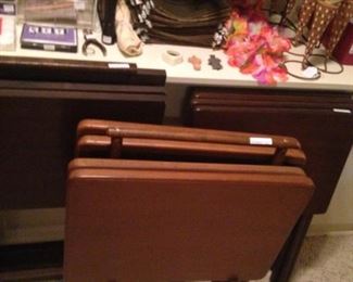 TV trays