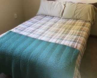 Several beds!