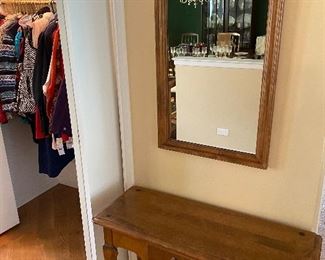 Ethan Allen Entry Way Table with Drawer /Wall Mirror combined