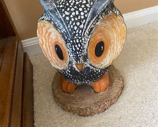 Cute Owls on Wood Stump!