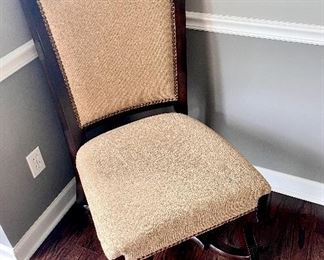 Schnadig Traditions dining side chair