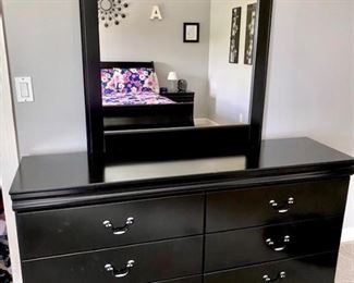 Black bedroom set black dresser with mirror sleigh bed night stand chest of drawers