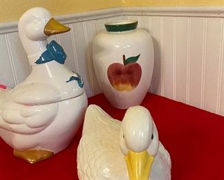 Ceramic Momma Duck with Baby Ducks, Ceramic Goose, Apple Vase
