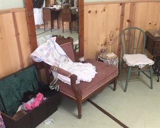 wedding dresses, Eastlake settee