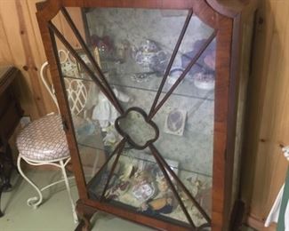 great little china cabinet