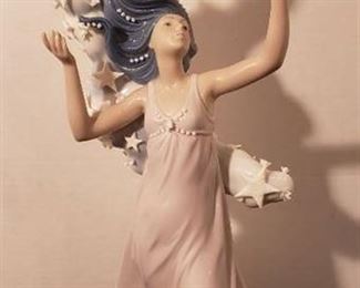 Lladro #6569 Milky Way - 16" Tall with original box.