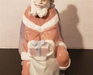 Lladro #6575 A Gift from Santa, 6.5" Tall - with original box