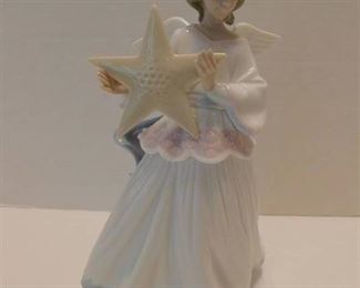 Lladro #6132 Angel of the Stars, 8.5" Tall - with original box
