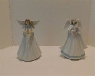 2 pcs. - Lladro #5876 Angelic Cymbalist & #5963 Angelic Melody - 7" Tall with original boxes