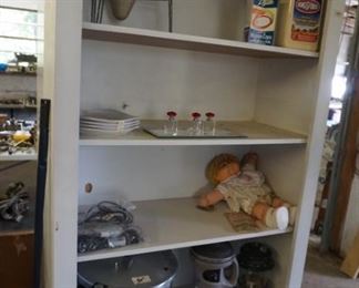 Pressure cooker, lanterns, Cabbage patch doll, vintage juicer, white cabinet