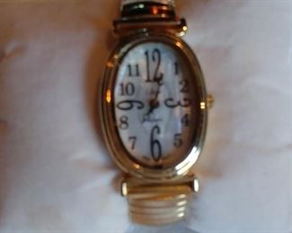 30. Collezio Women's Watch Japanese Movement Asking $35.00