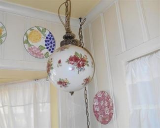 FLORAL GLOBE HANGING LAMP