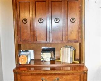 HENREDON CABINET/CHEST