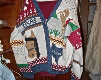 LEVIS & TEXAS SWEATER