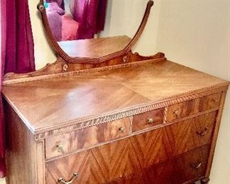 Antique Ladies 5 Drawer Dresser with Mirror on wheels 
48w x 22d x 70h w/ Mirror $165