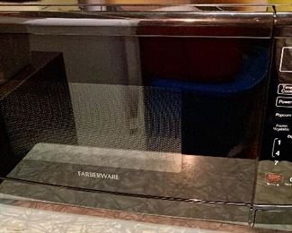 Farberware 7/2017 Microwave $50
