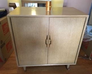 Lane Mid-Century Modern Upright Space Saver Cedar Cabinet