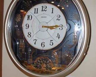 Seiko Melodies In Motion clock